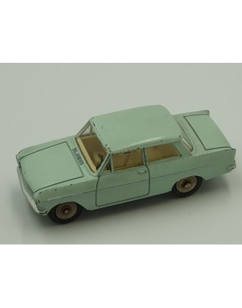 1/43 OPEL KADETT