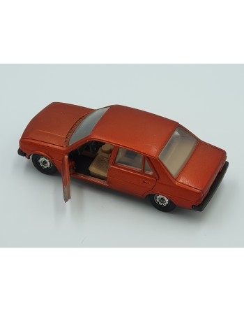 1/43 PEUGEOT 305