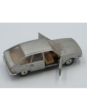 1/43 RENAULT 20