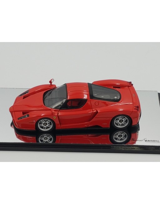 1/43 FERRARI ENZO